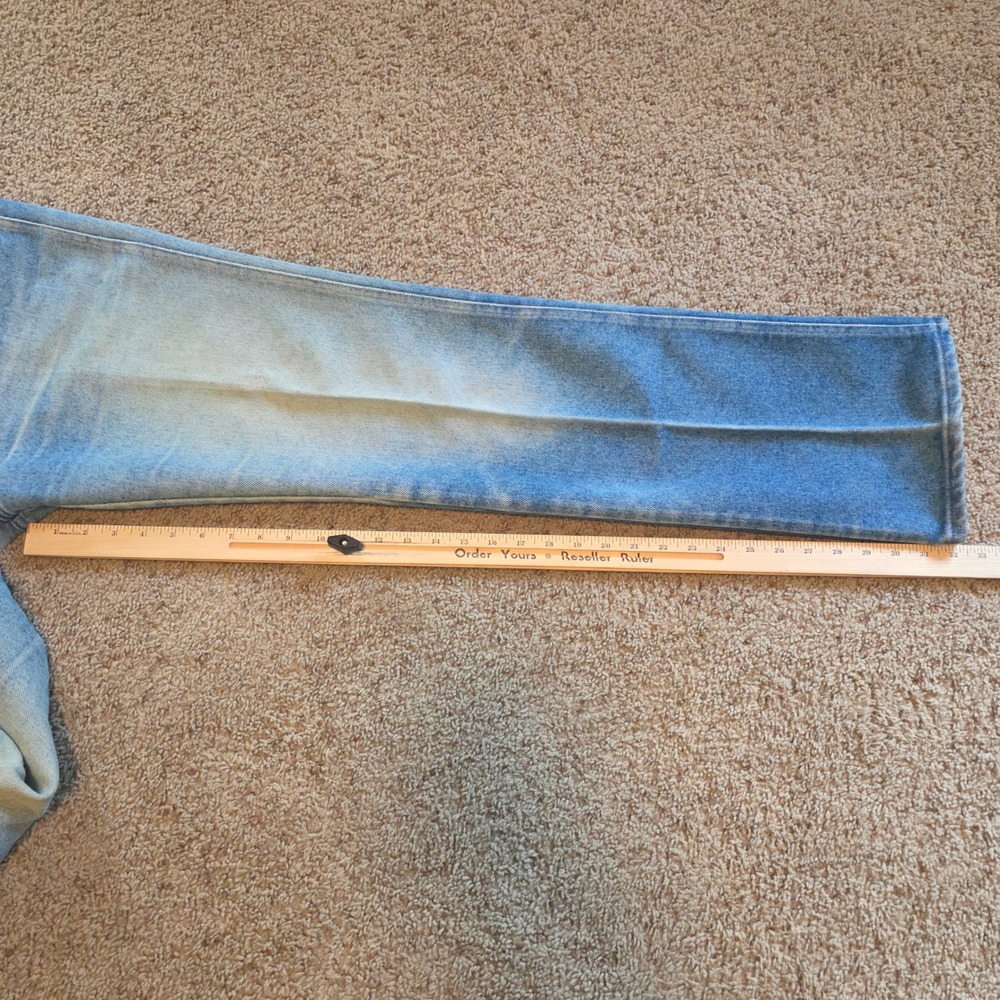 Vintage Manhattan Mens Light Wash Straight‎ Leg Jeans Made in USA 36x34 Blue - Picture 4 of 9